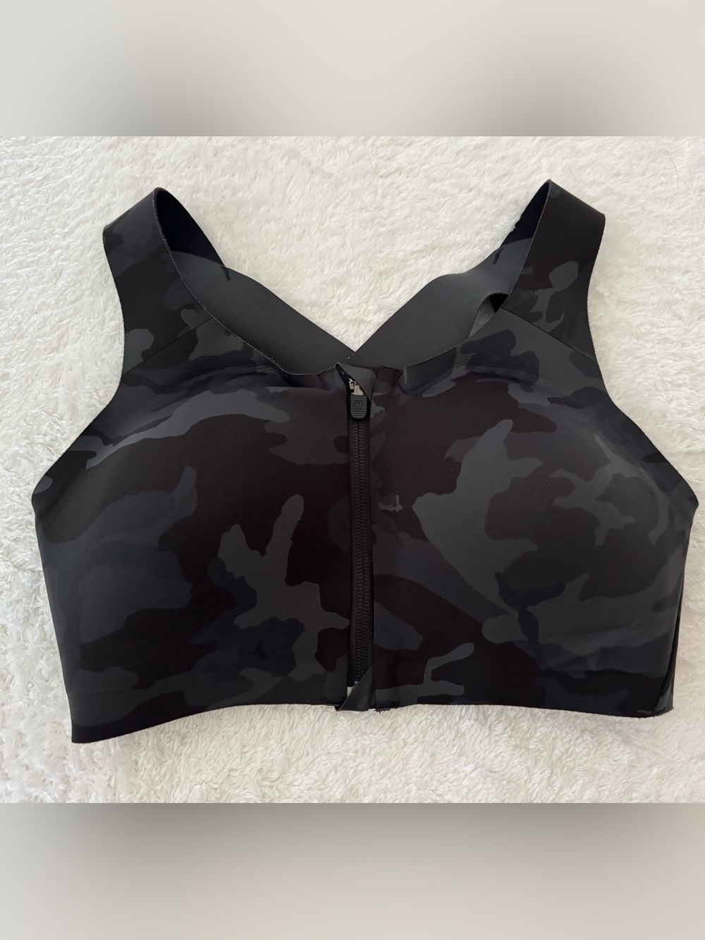 Lululemon Enlite Zip Front Sports Bra 32DD Formation Camo Deep Coal Black Gray